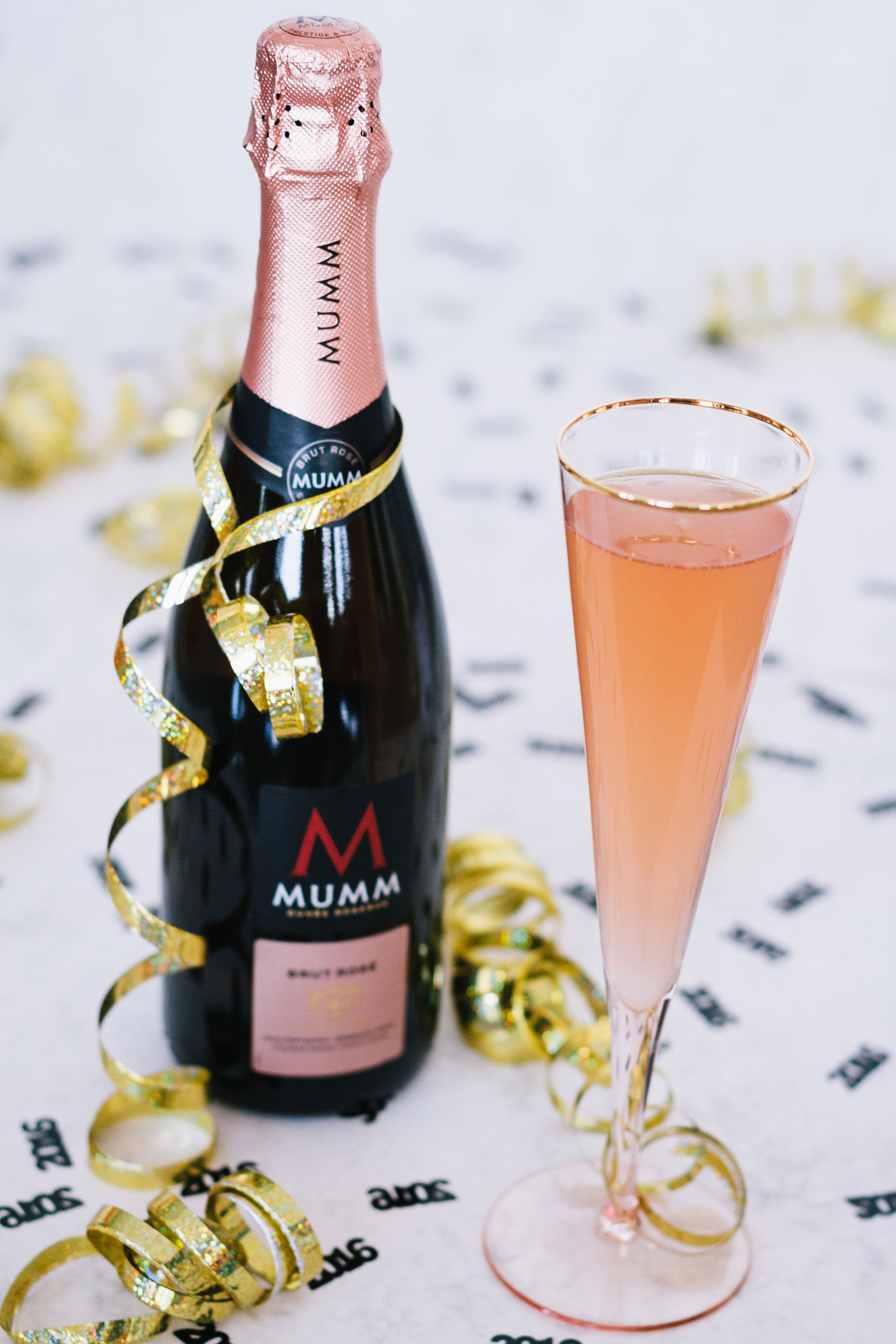 Mumm Rosé Champagne