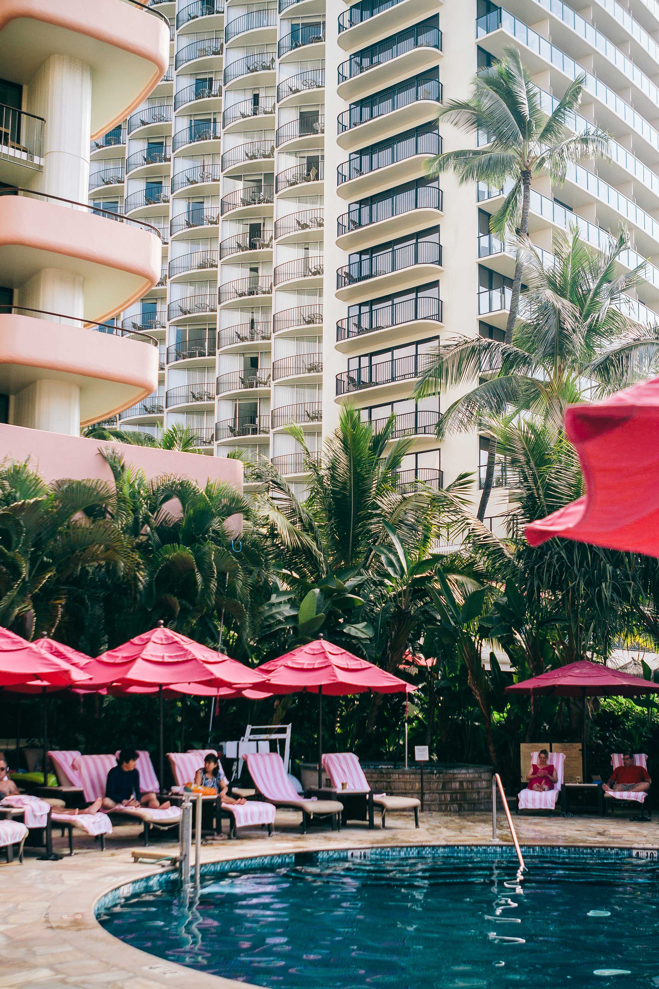 Midcentury hotel in Hawaii