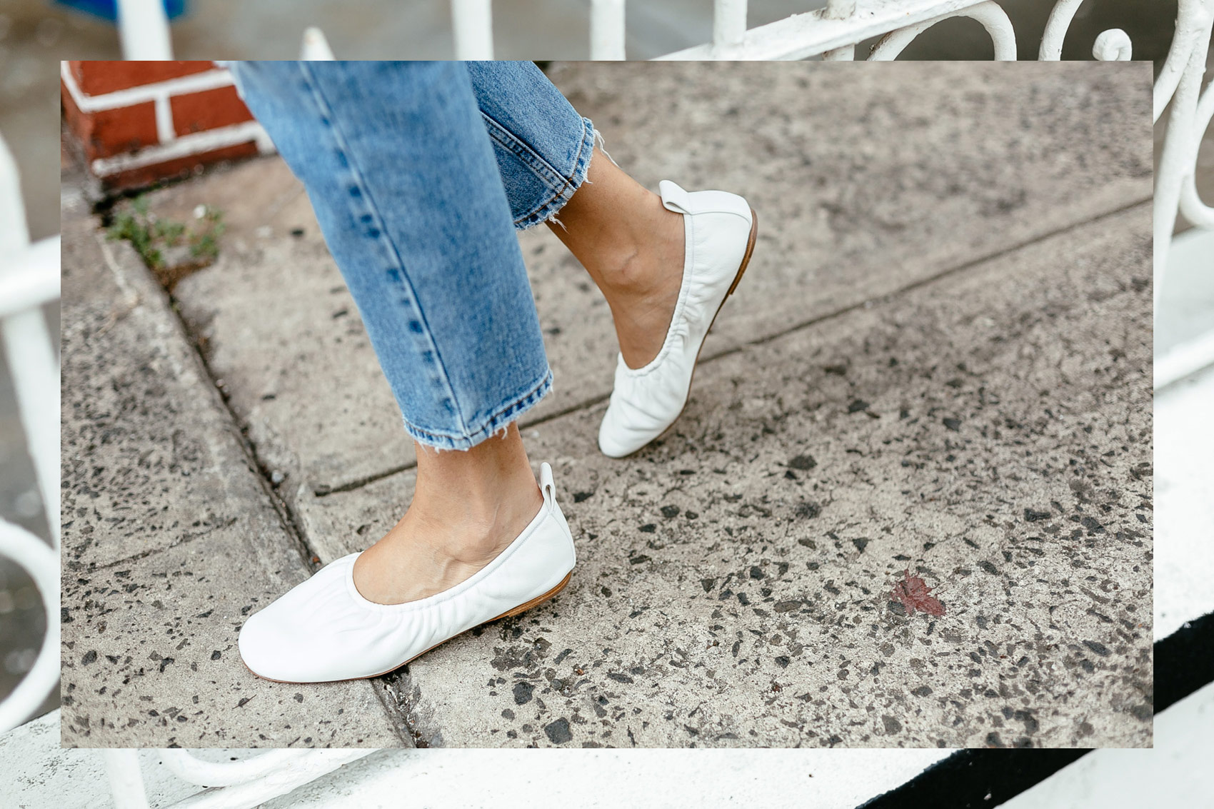 Ripped vintage style jeans and Céline flat ballerina shoes in white leather