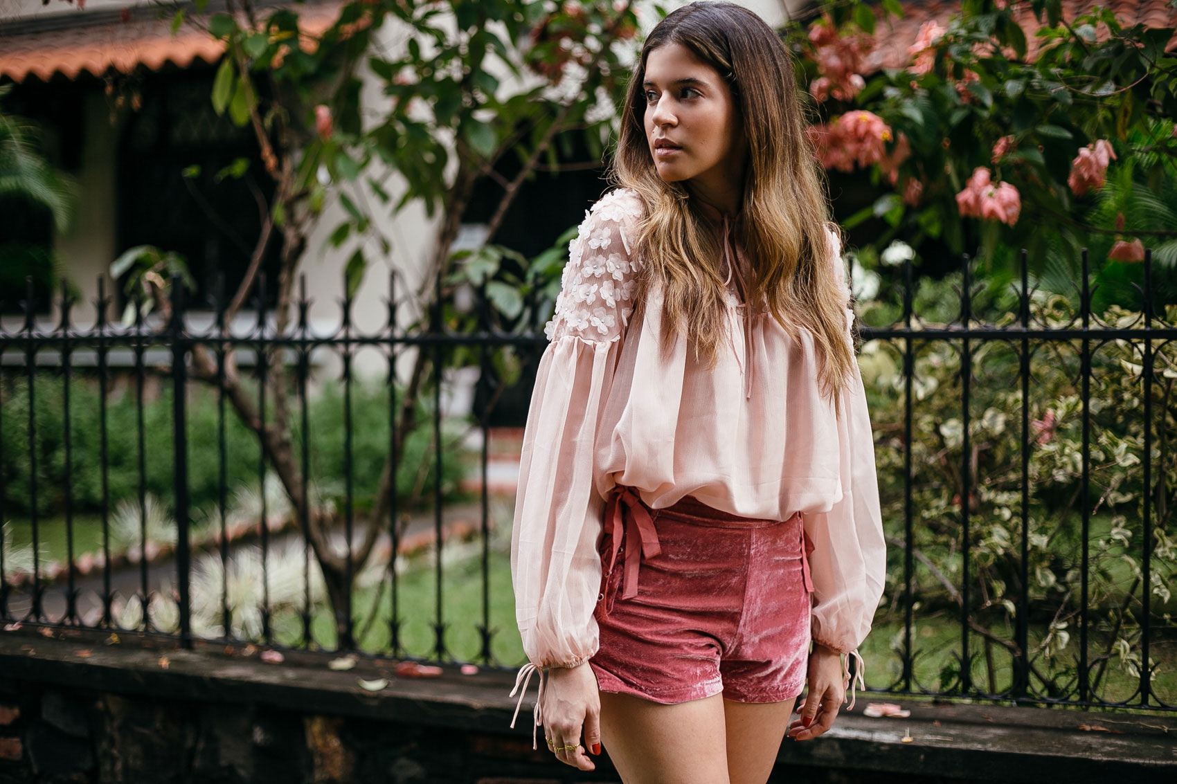Romantic pink outfit idea by Maristella Gonzalez