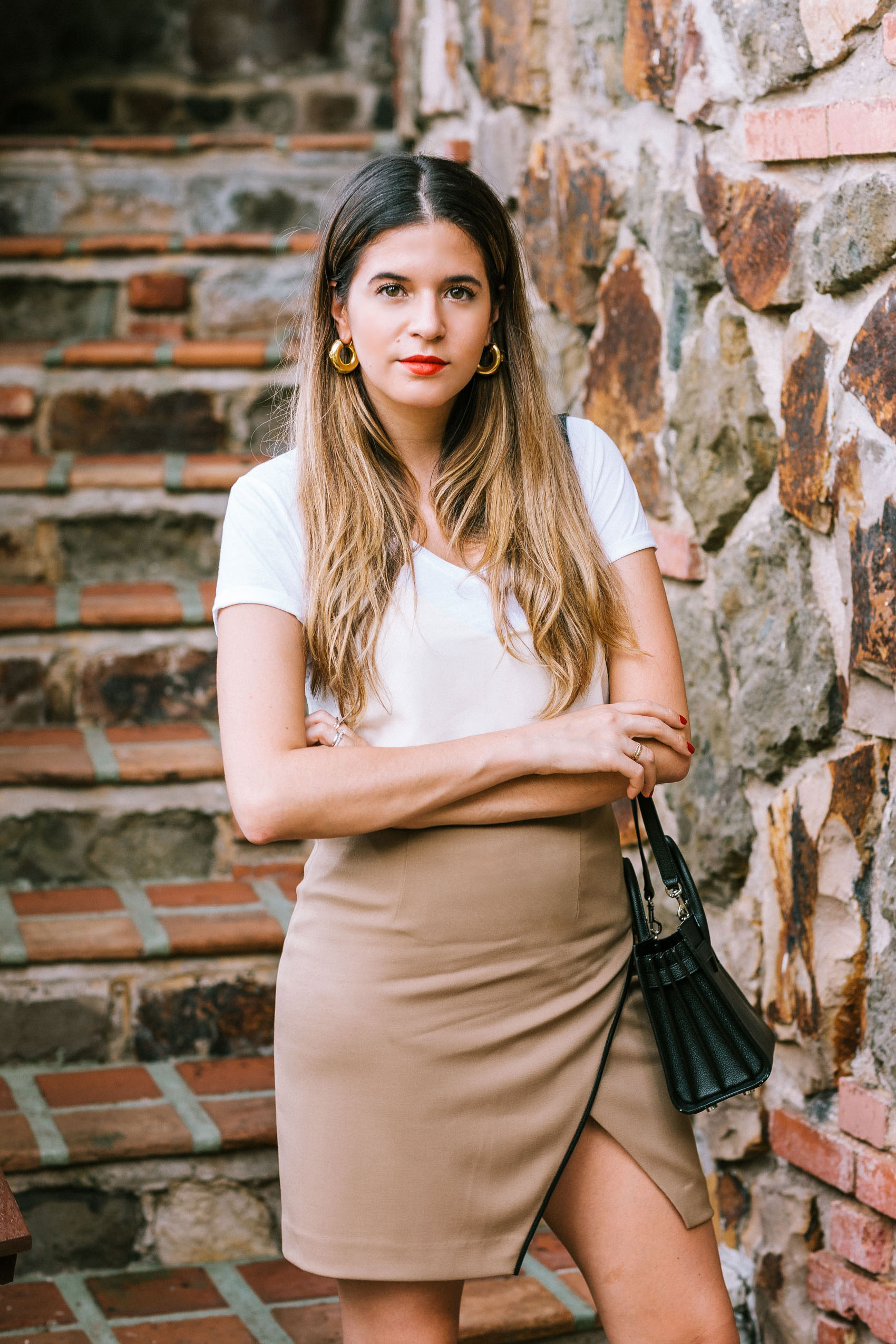 Simple and casual white shirt and khaki skirt outfit idea by Maristella