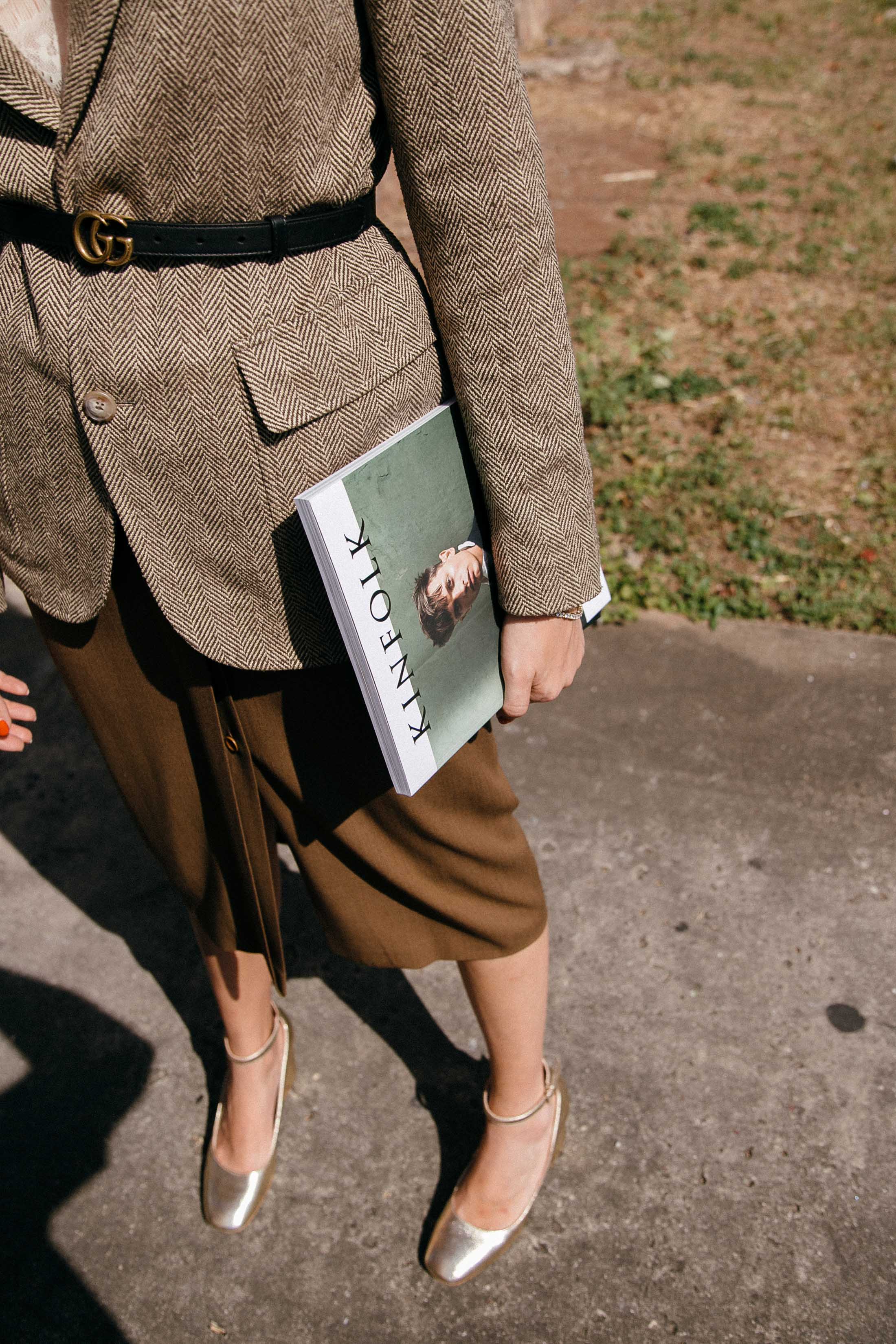 Gucci double G skinny black leather belt, Ralph Lauren wool blazer, Max Mara button front pencil skirt and gold shoes