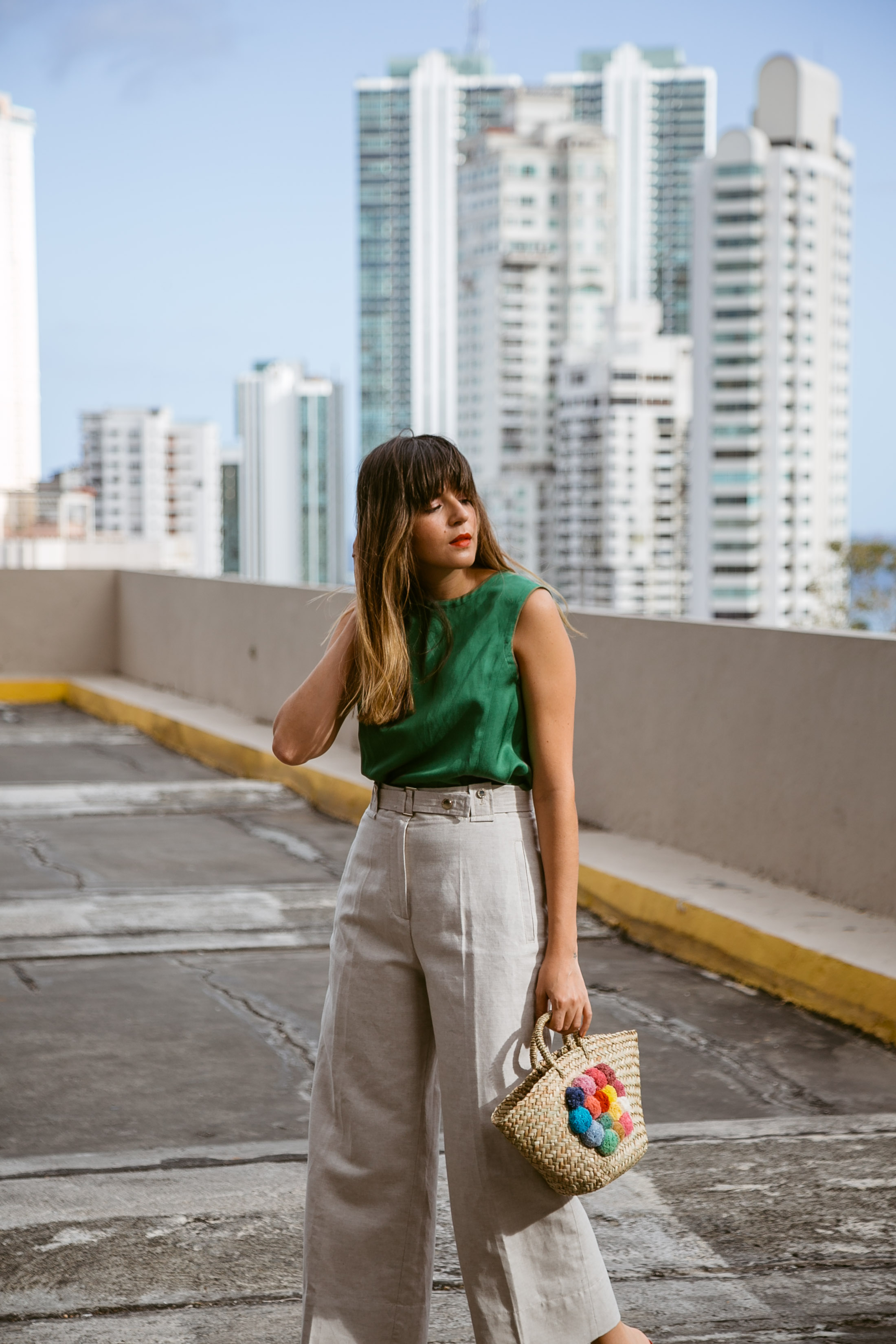 How to wear a straw bucket bag and wide leg cropped pants for Spring 2017