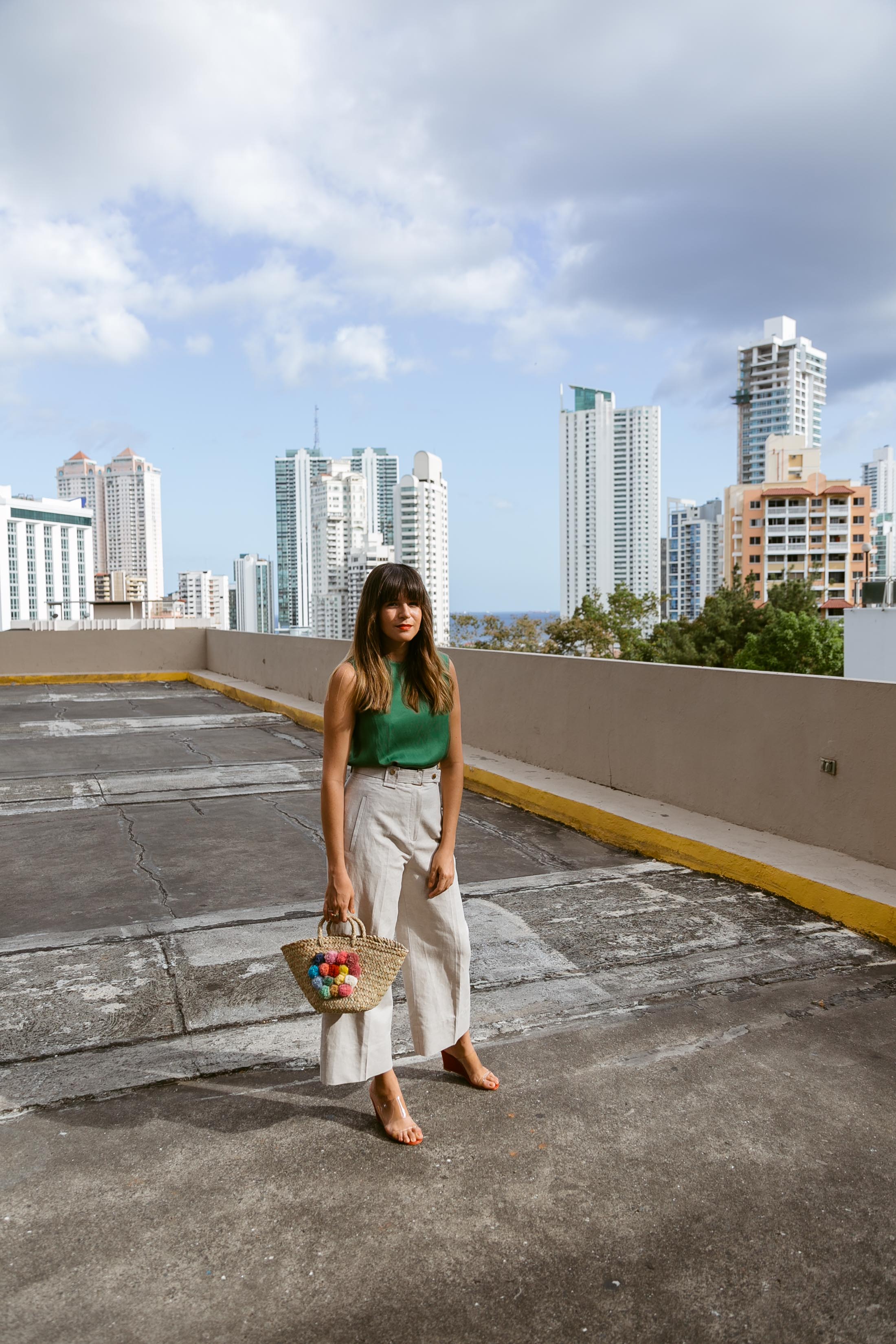 How to style wide leg cropped pants by Maristella Gonzalez of A Constellation blog